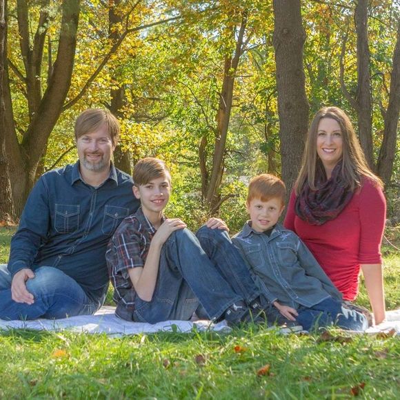 Meet your Posher, Juliana - Picture 1 of 1