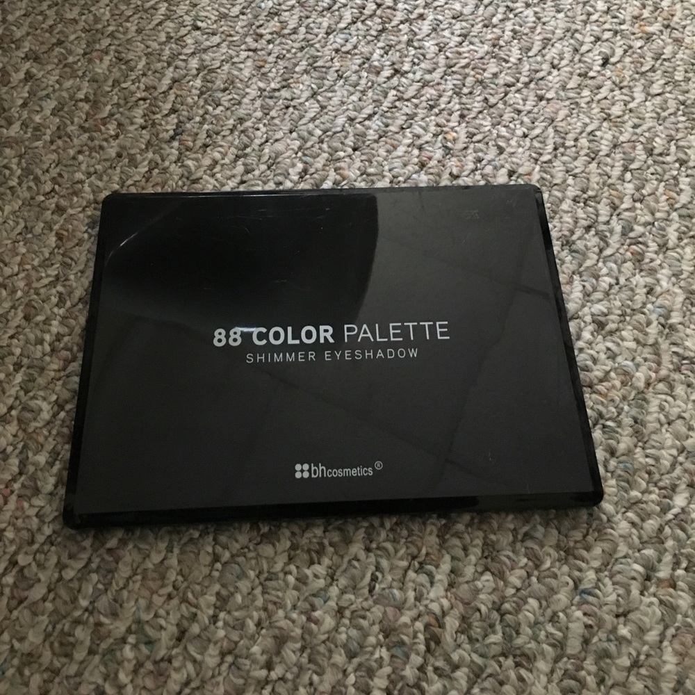 bhcosmetics 88 Color Pallette- Shimmer Eyeshadows