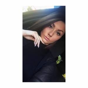 Meet your Posher, Caitlin