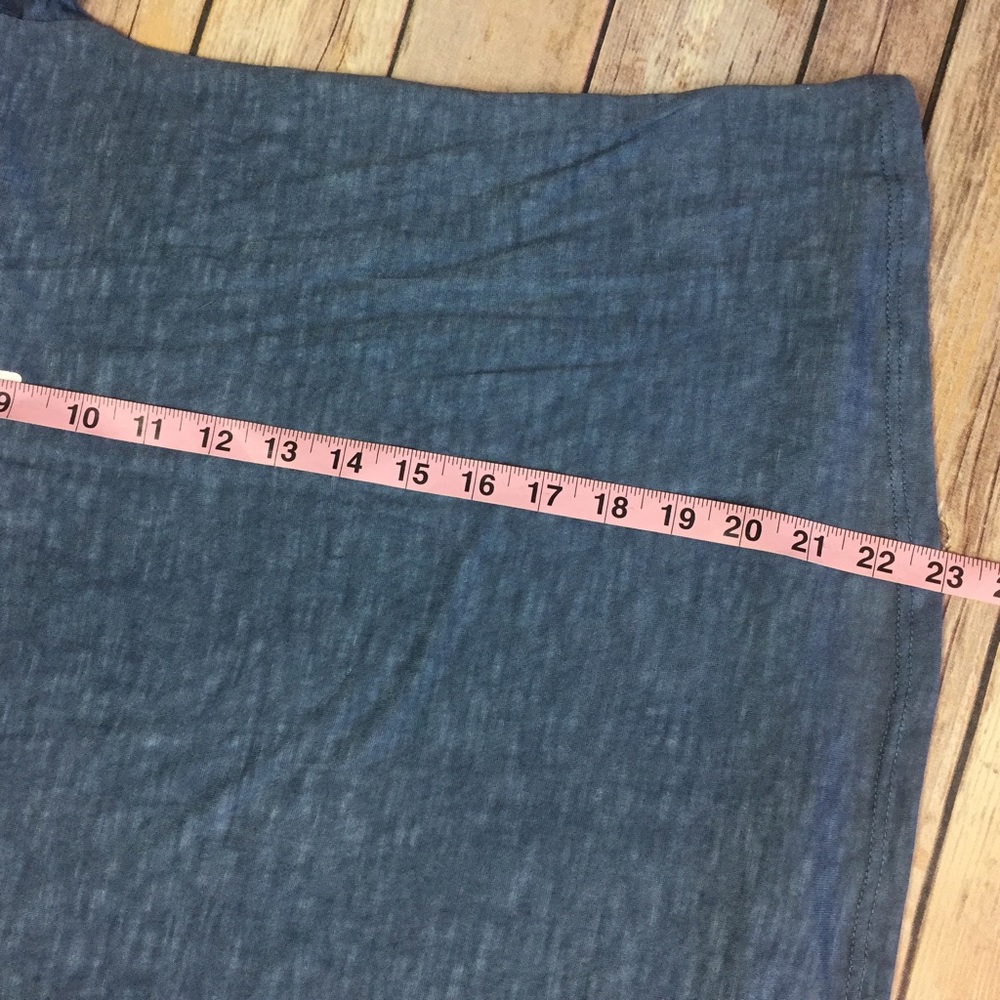 1 M/L left! #nomakeup cold shoulder tee - Picture 4 of 4