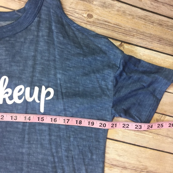 1 M/L left! #nomakeup cold shoulder tee - Picture 3 of 4