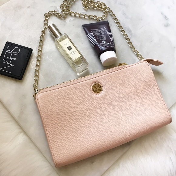 Tory Burch Handbags - ⚡️Tory Burch "Robinson" pebbled leather crossbody