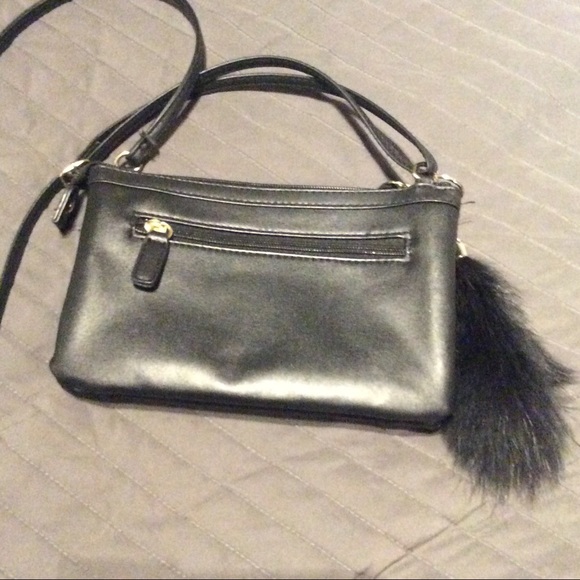 🍒BLACK PURSE MANY POCKETS WITH FUR TAIL BOHO CHIC - Picture 4 of 8