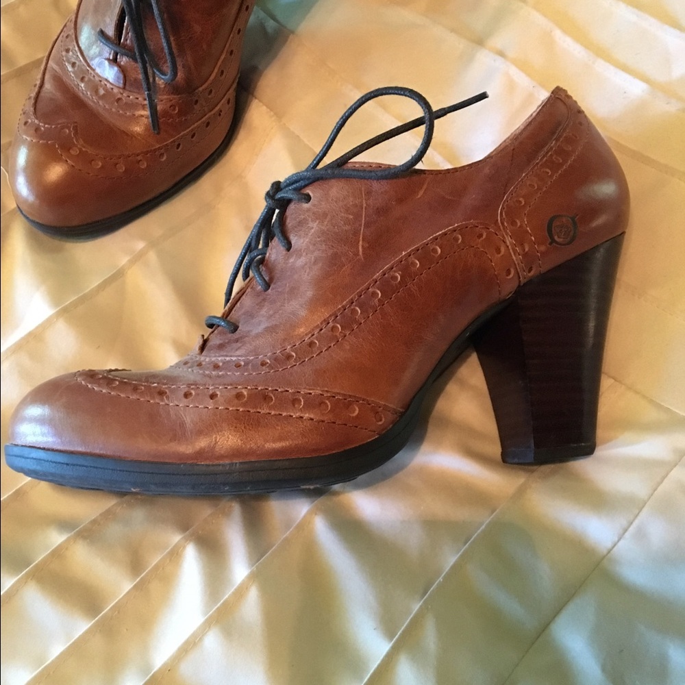 Born oxford pumps