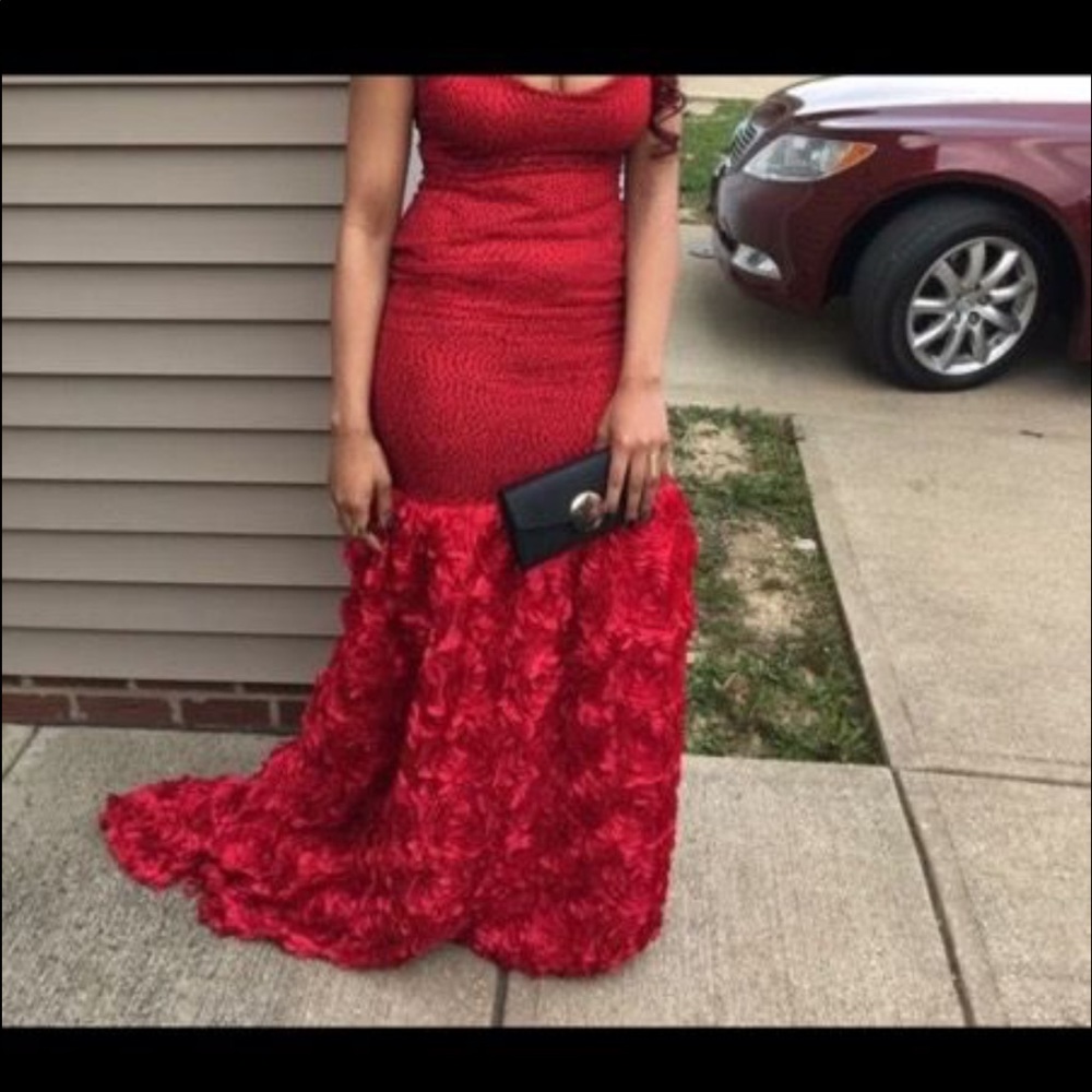 Prom dress!! Want it gone