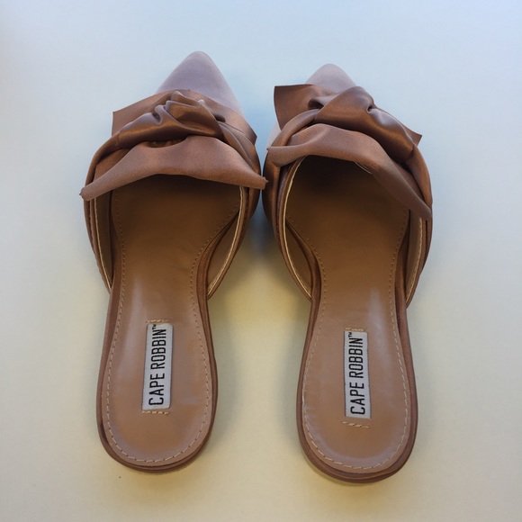 Blush Pointed Toe Slides - Picture 7 of 7