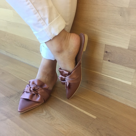Blush Pointed Toe Slides - Picture 2 of 7