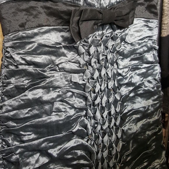 BCBG DRESS - Picture 4 of 5