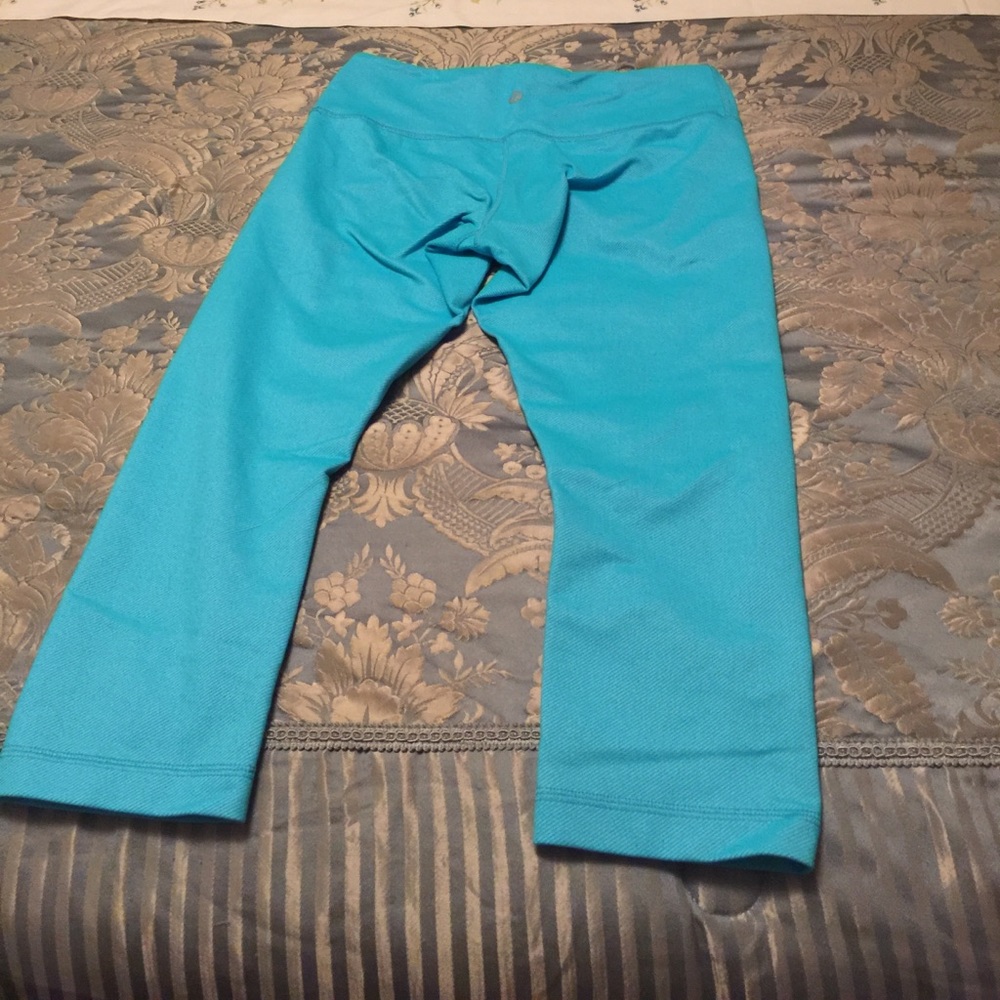 Blue Capri lululemon