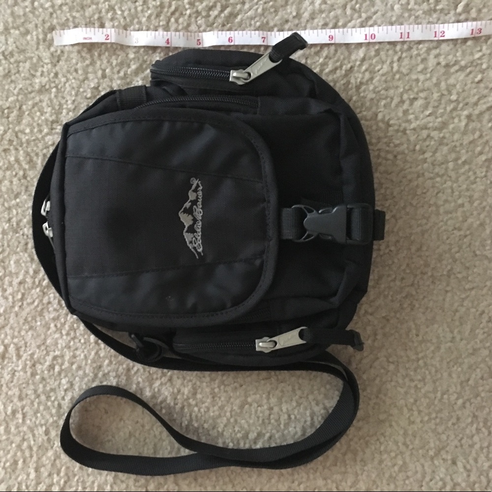 Small Eddie Bauer travel bag