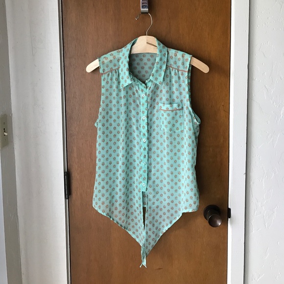 Mint Flower Button Up & Tie Blouse - Picture 5 of 5