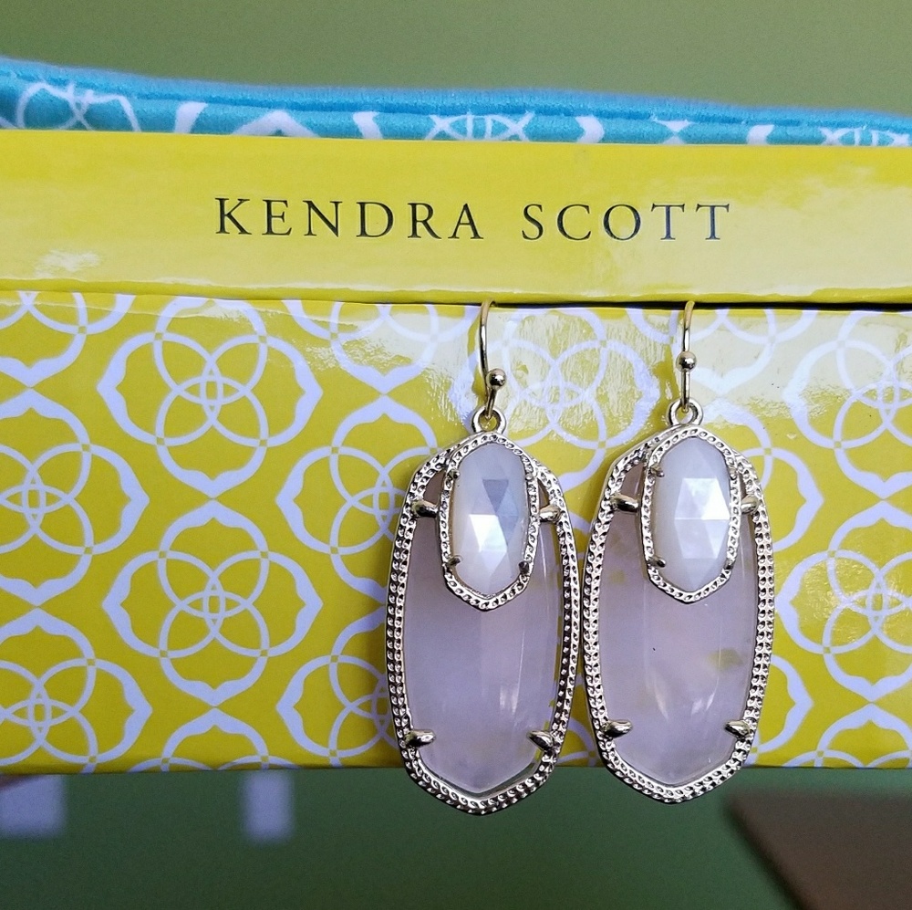 Kendra Scott Emmy earrings