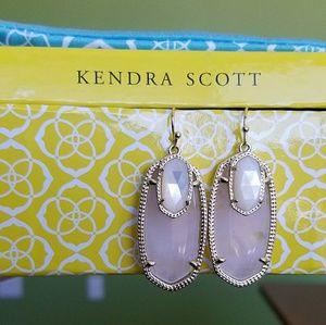 Kendra Scott Emmy earrings