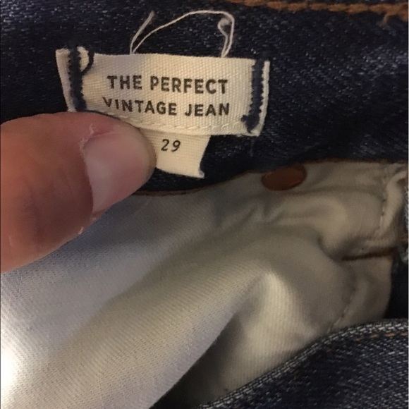 Madewell distressed "The Perfect Vintage Jean" 29 - Picture 5 of 7