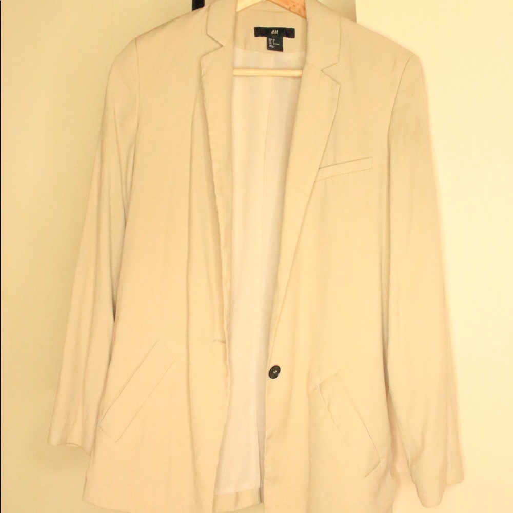 H&M beige blazer