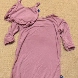 Kickee pants layette and hat