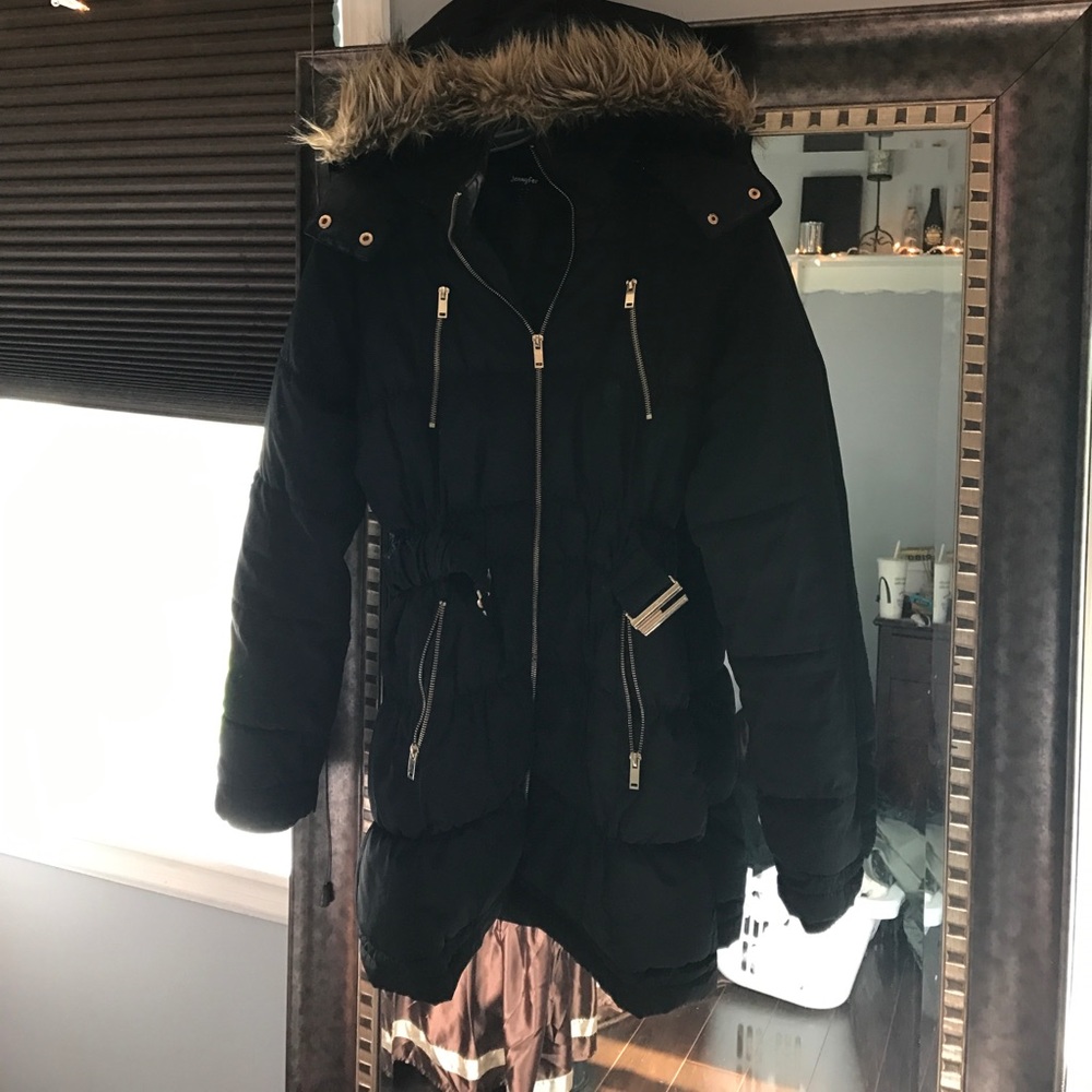 Black winter puffer