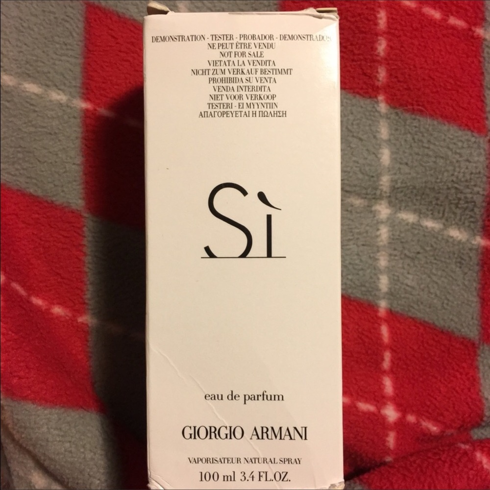 AUTHENTIC!- Giorgio Armani Si