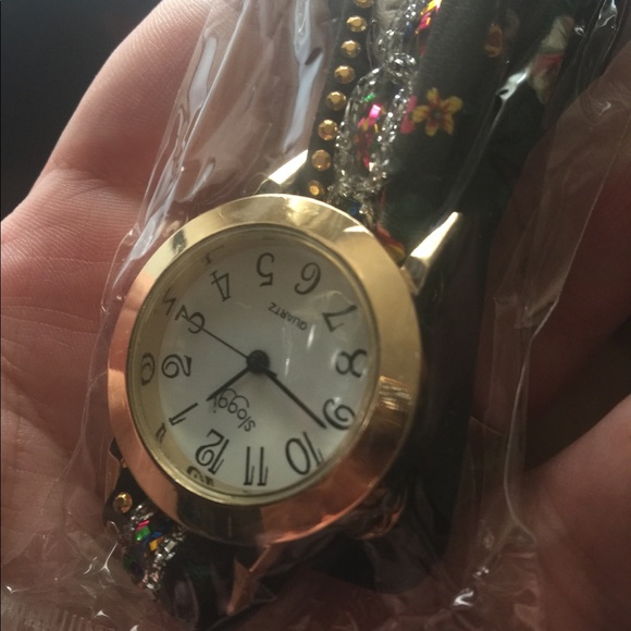 💟Leather luxury wristwatch 💟 - Picture 4 of 8