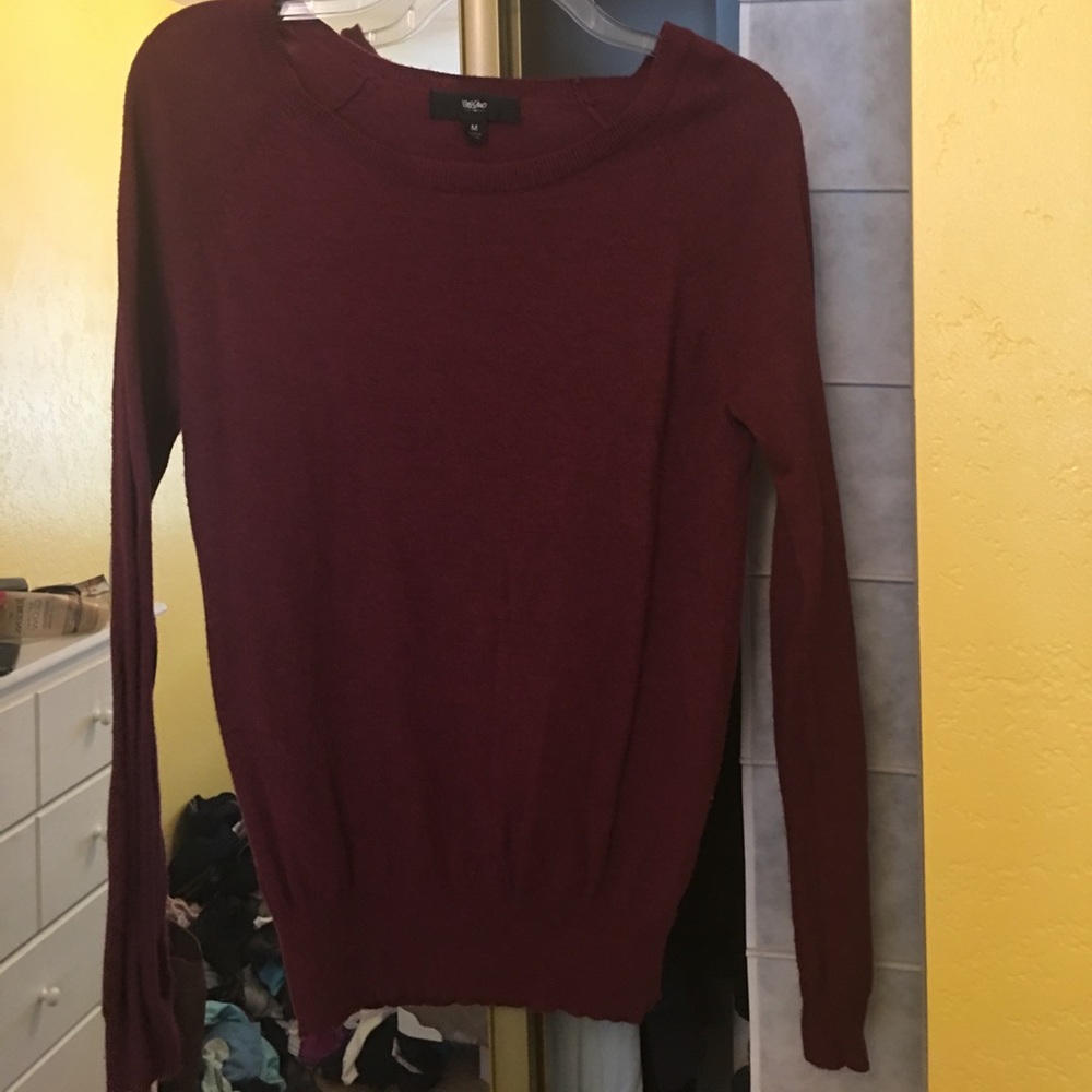 Maroon long sleeve sweater
