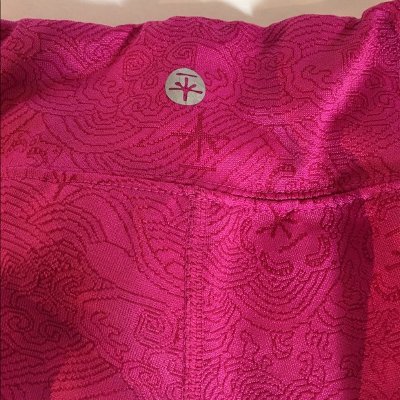 Sobu yoga pants. - Picture 4 of 4