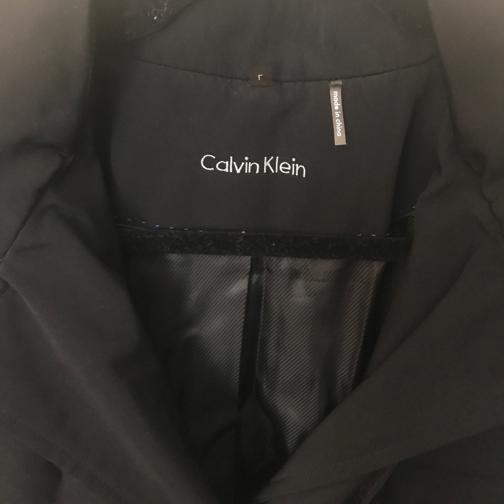 Calvin Klein trench coat - Picture 2 of 3
