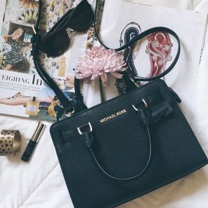 Michael Kors Dillon Leather Satchel ☀️