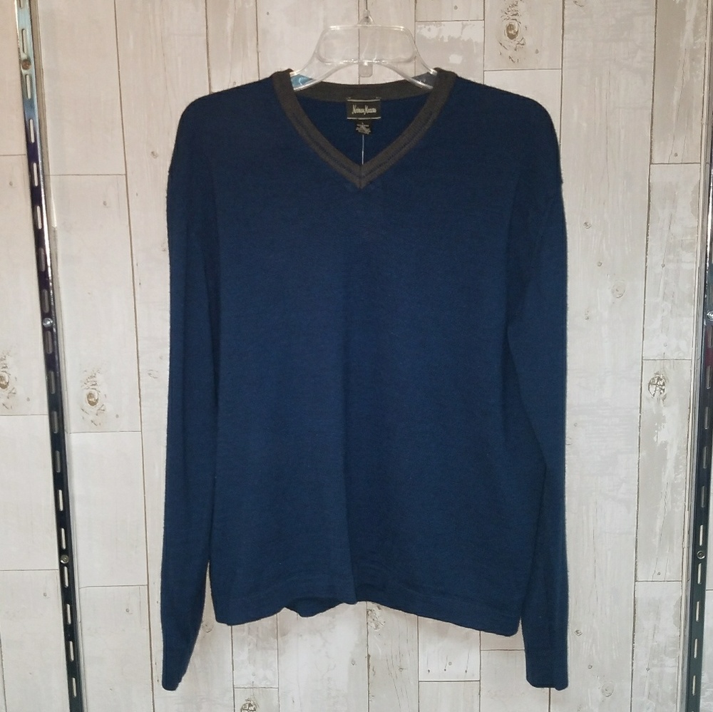 Neiman Marcus Sweater