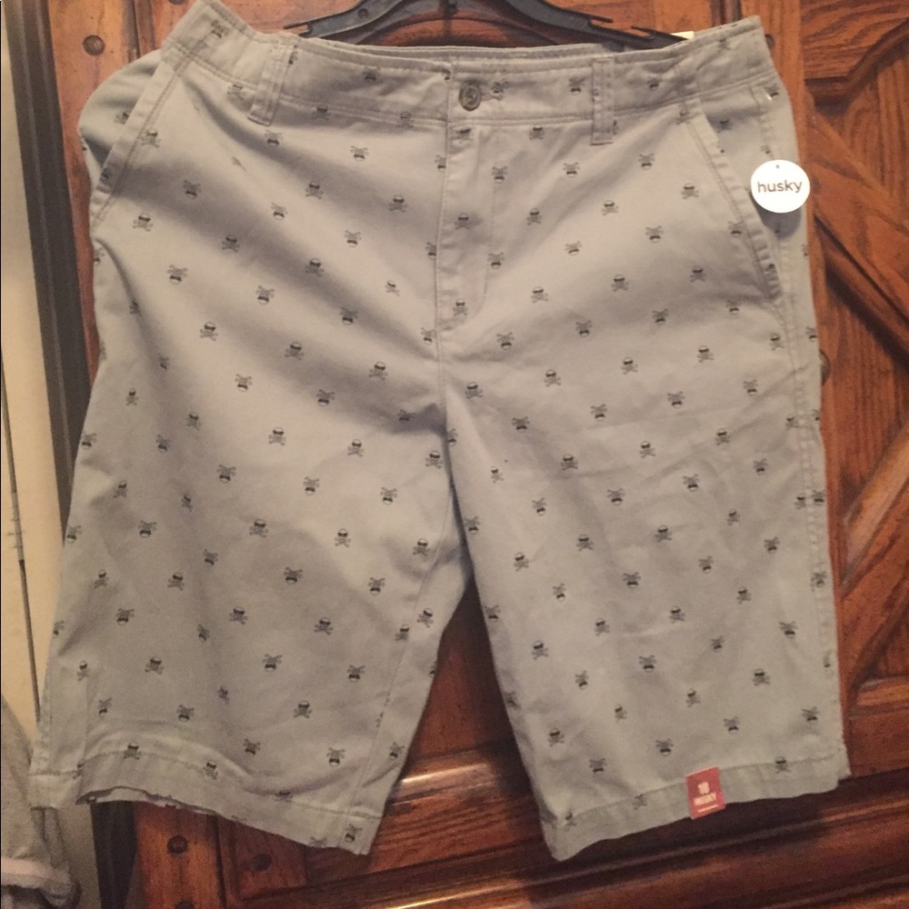 Boys husky skull shorts nwt size 18