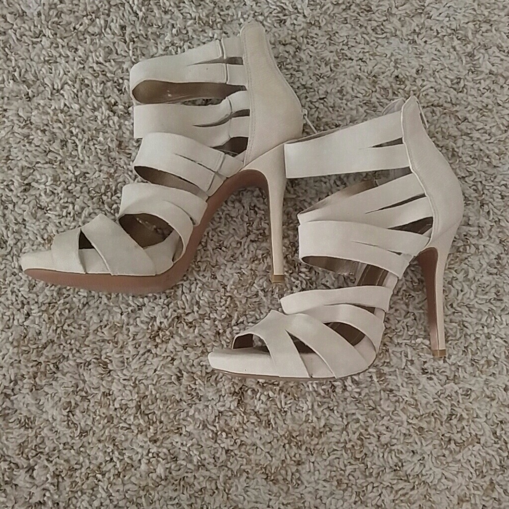 Bcbg bone high heels size 8