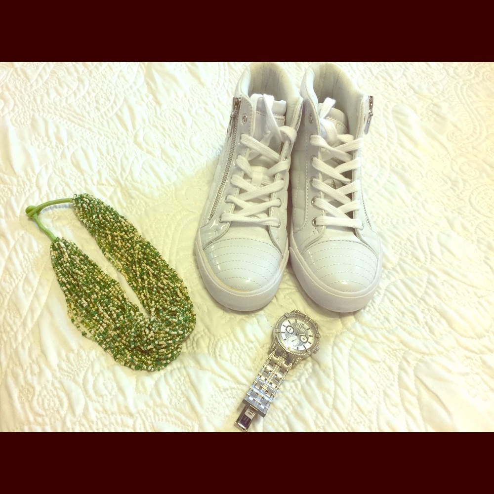 💥SOLD💥 Guess shoes