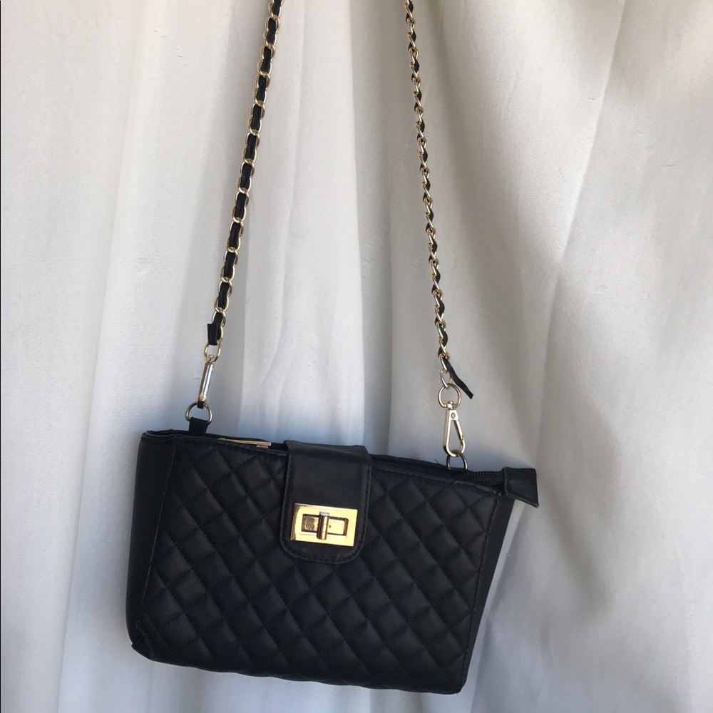 Over-the-shoulder Black Bag