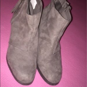 Old Navy Light Brown Booties