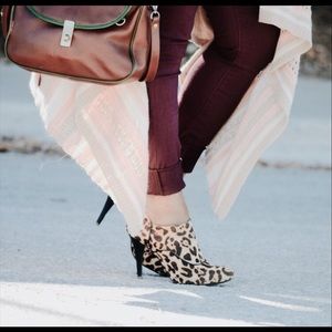 Meet your Posher, Rebecca