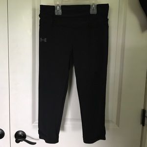 Under Armor Black skinny Capri pants