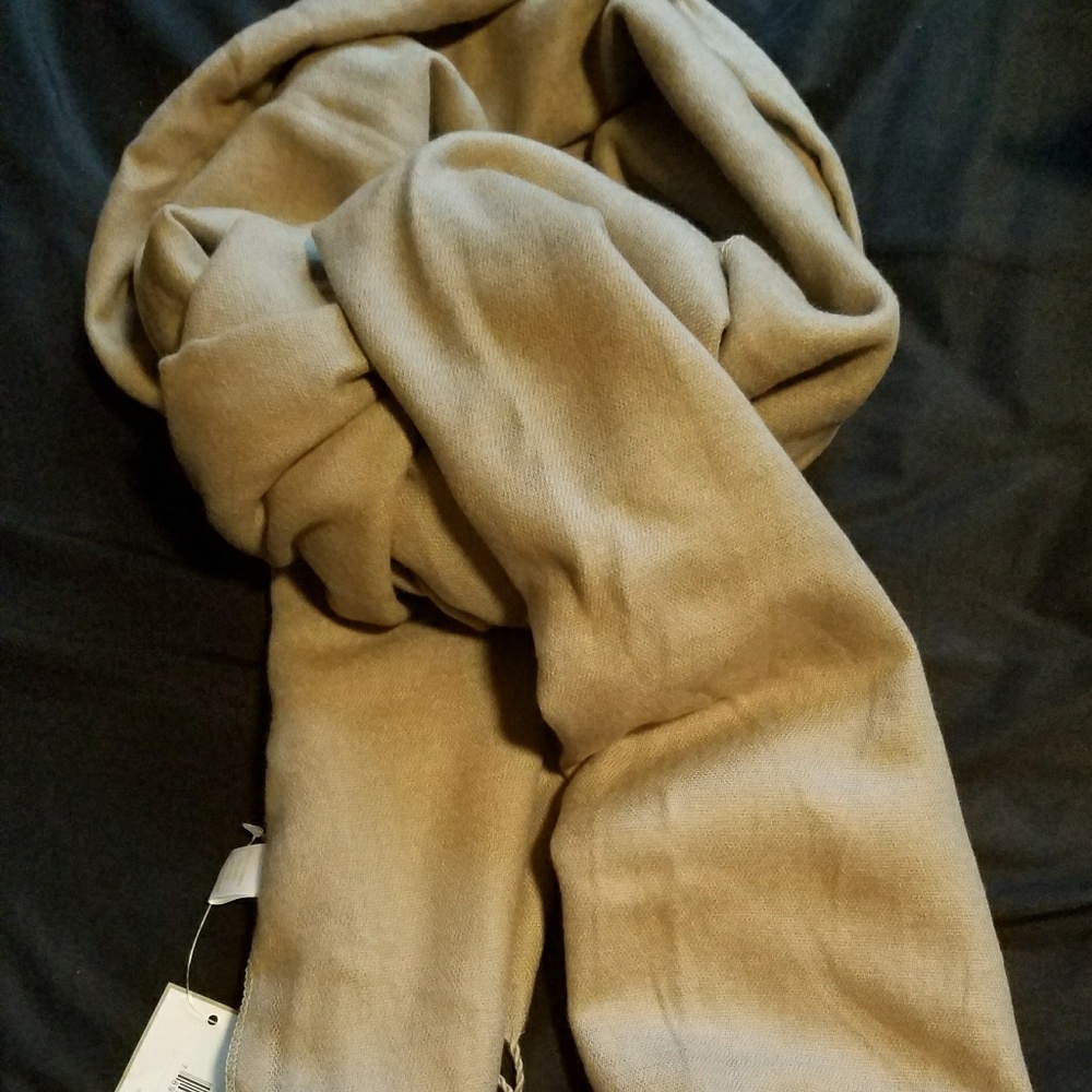 Scarf, shawl, wrap can be worn as either one