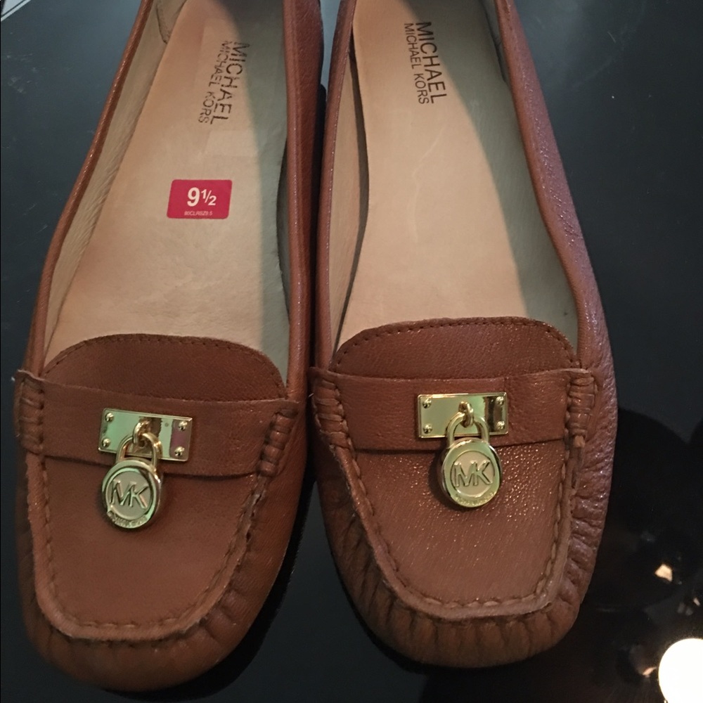 Michael kors flats little caramel brown.