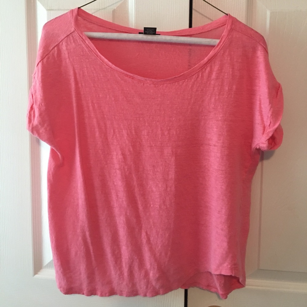 Ann Taylor medium loose short top