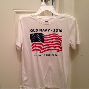 Old Navy short sleeves