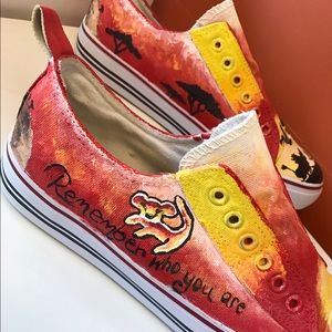 Hand-Painted Lion King Shoes!! Brand NEW!! ❤
