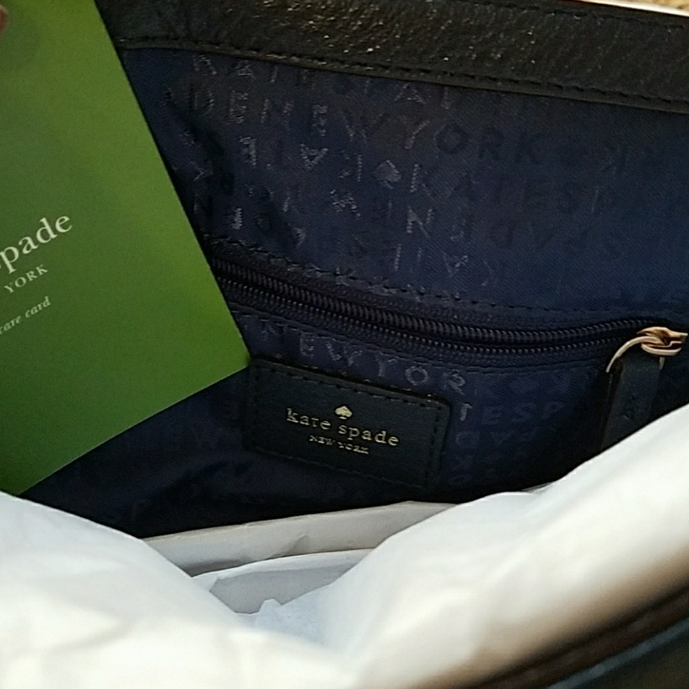 Kate Spade shoulder bag. - Picture 7 of 7