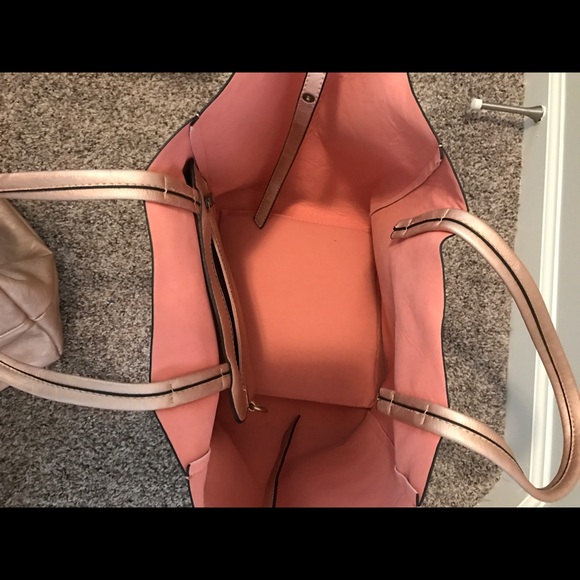 Large bronze/gold tote - Picture 3 of 3