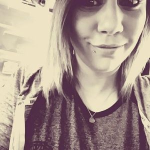 Meet your Posher, Chelsey