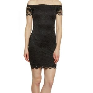 Bodycon lace off the shoulder dress