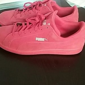 Low top Pumas
