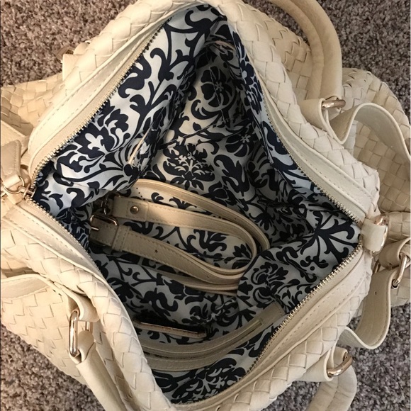 Cream Urban Expressions bag - Picture 2 of 3