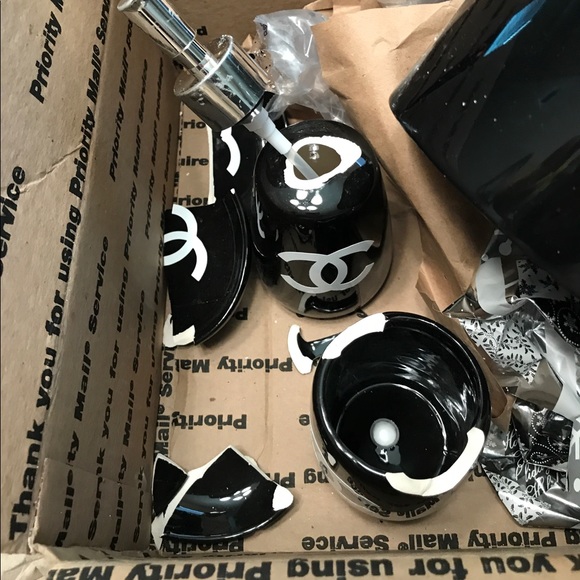 None - Picture 4 of 6