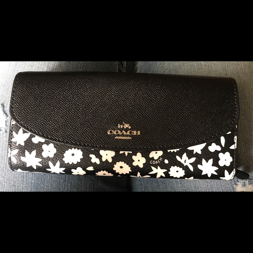 New Authentic Coach wallet