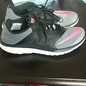 Running shoes