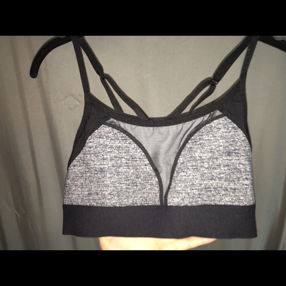 VS Pink Ultimate unlined sports bra. Gray Medium